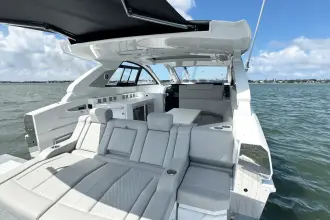 Thumbnail von Cruisers Yachts 42 GLS OB