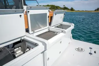 Thumbnail von Cruisers Yachts 42 Cantius