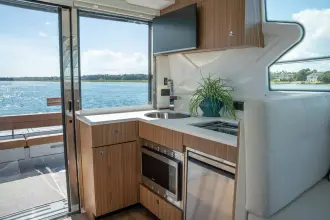 Thumbnail von Cruisers Yachts 42 Cantius