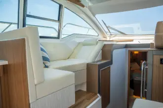 Thumbnail von Cruisers Yachts 42 Cantius
