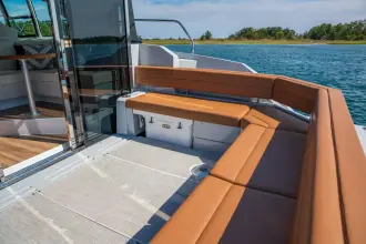 Thumbnail von Cruisers Yachts 42 Cantius
