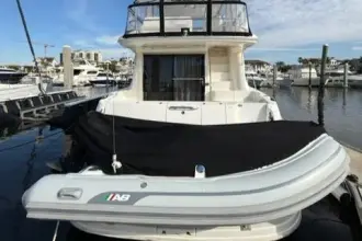 Thumbnail von Sea Ray 540 Cockpit