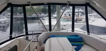 Thumbnail von Meridian 441 Sedan