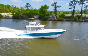 Thumbnail von Everglades 435 CC