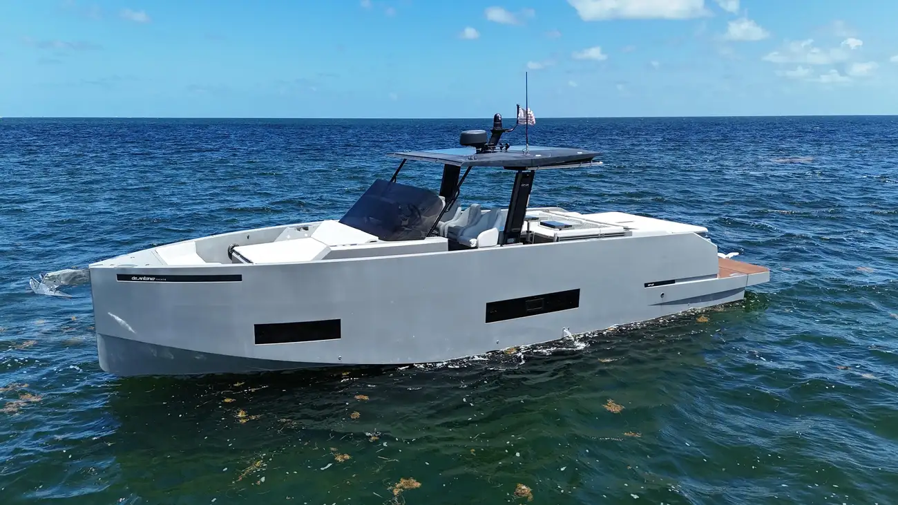 Thumbnail von De Antonio Yachts D42