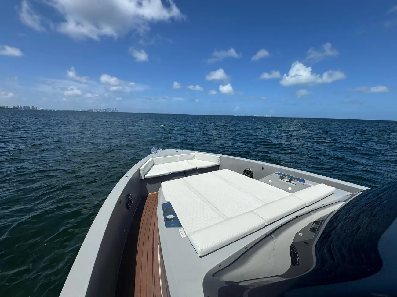 Thumbnail von De Antonio Yachts D42