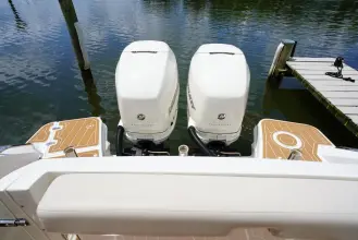 Thumbnail von Boston Whaler 320 Vantage