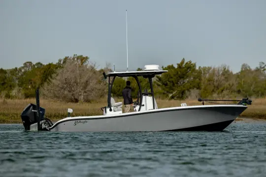 Yellowfin 26 Hybrid
