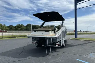 Thumbnail von Sea Ray SLX 260