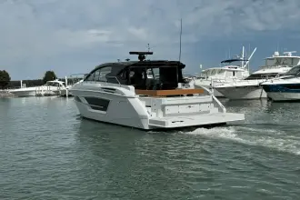 Thumbnail von Cruisers Yachts 46 Cantius