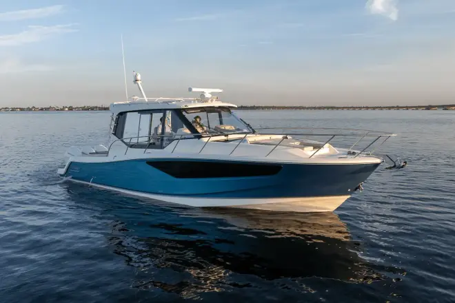 Boston Whaler 405 Conquest