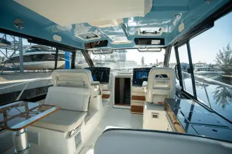 Thumbnail von Boston Whaler 405 Conquest