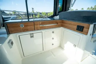 Thumbnail von Boston Whaler 405 Conquest