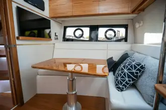 Thumbnail von Boston Whaler 405 Conquest