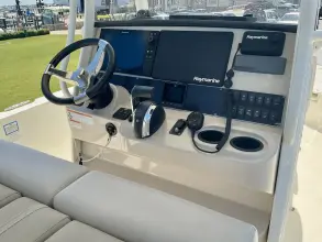 Thumbnail von Boston Whaler 270 Dauntless