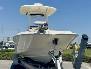 Thumbnail von Boston Whaler 270 Dauntless