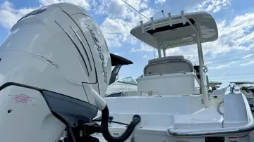 Thumbnail von Boston Whaler 270 Dauntless