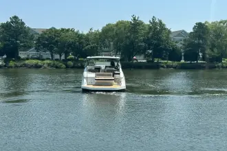 Thumbnail von Sea Ray 320 Sundancer Außenborder