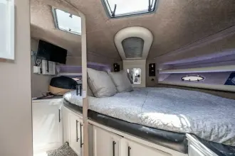 Thumbnail von Cruisers Yachts 3850 Aft Cabin Bada Bing