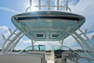 Thumbnail von Boston Whaler 320 Vantage