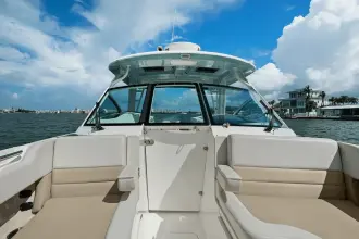 Thumbnail von Boston Whaler 320 Vantage