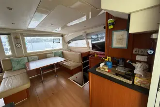 Thumbnail von Leopard 48 White Wings