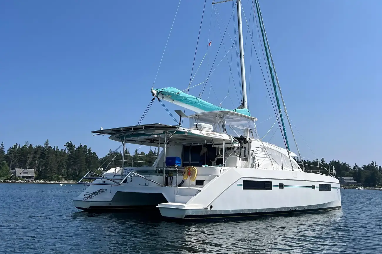 Thumbnail von Leopard 48 White Wings