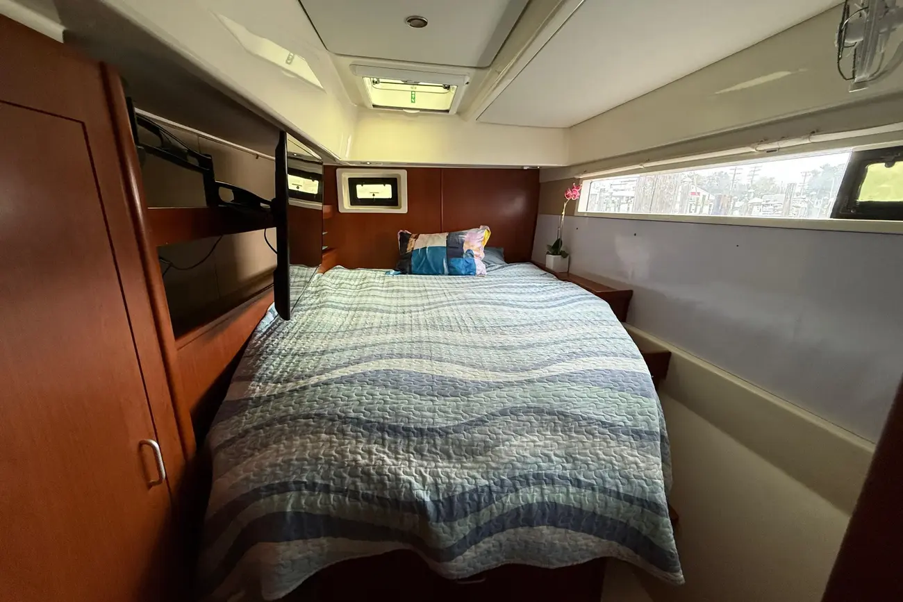 Thumbnail von Leopard 48 White Wings