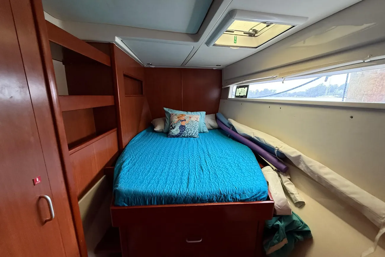 Thumbnail von Leopard 48 White Wings