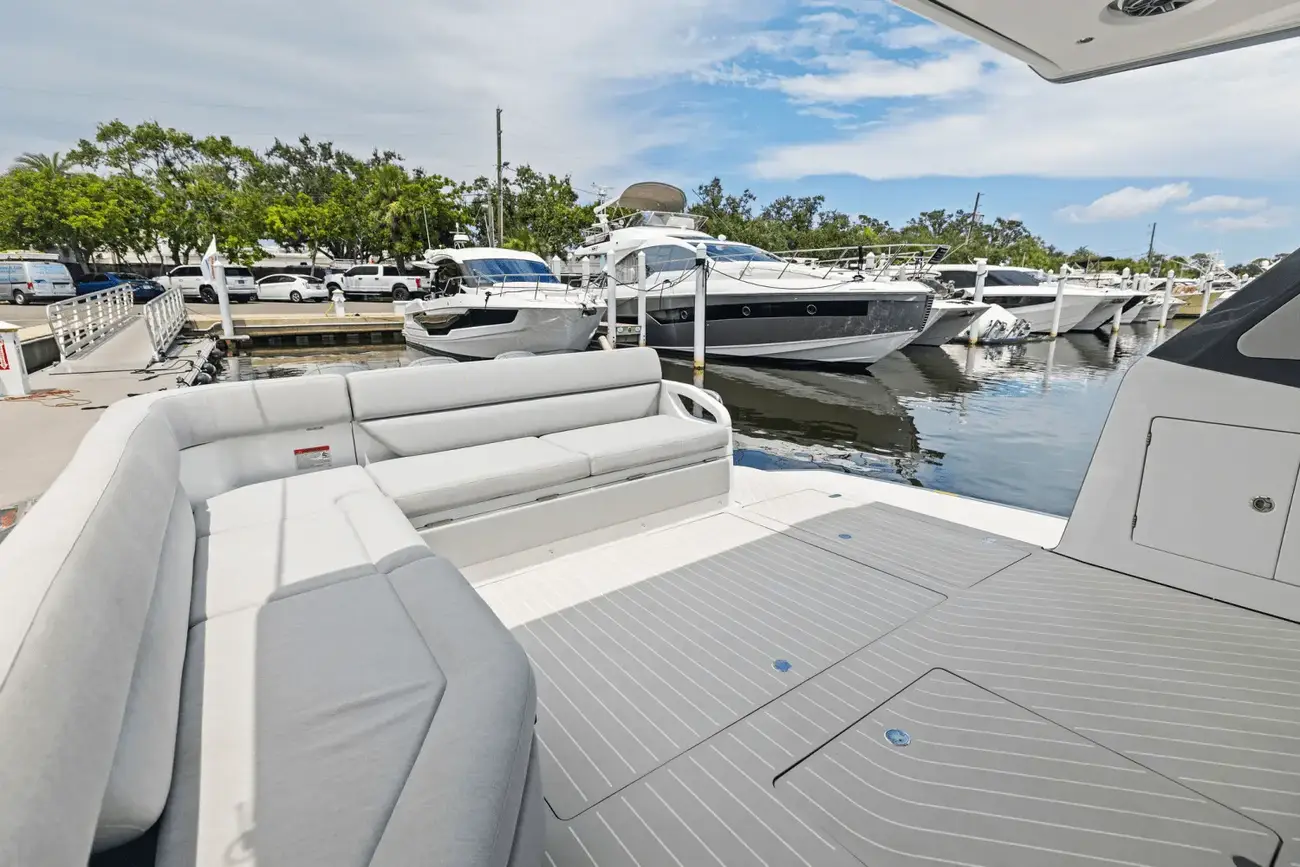 Thumbnail von Azimut 48