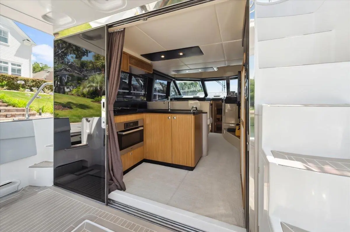 Thumbnail von Azimut 43