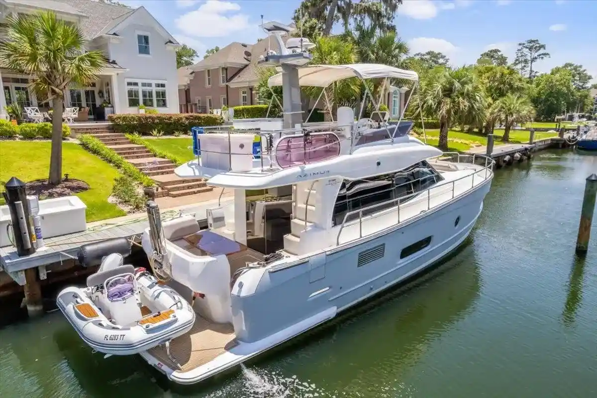 Thumbnail von Azimut 43