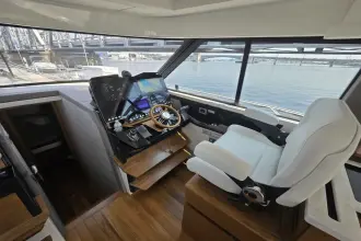 Thumbnail von Tiara Yachts 48LE