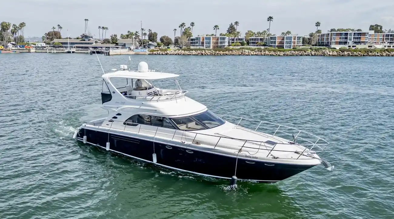 Sea Ray 560 Sedan Köprü Bella Jolie