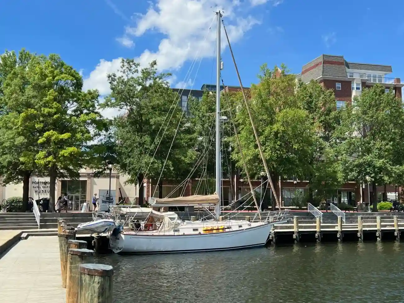 Island Packet 38 Moonsplash