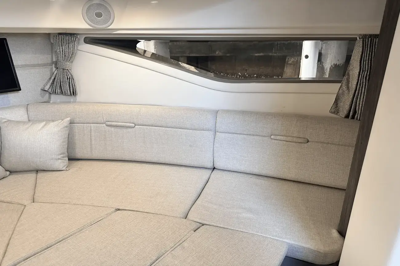 Thumbnail von Sea Ray 320 Sundancer