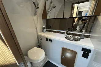 Thumbnail von Cruisers Yachts 35 Express