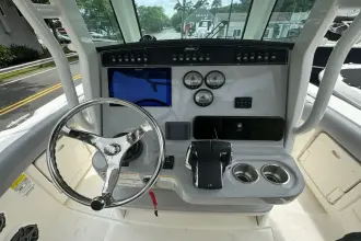 Thumbnail von Boston Whaler 25 Outrage