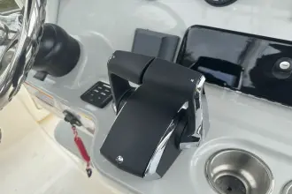 Thumbnail von Boston Whaler 25 Outrage