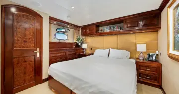 Thumbnail von Crescent 120