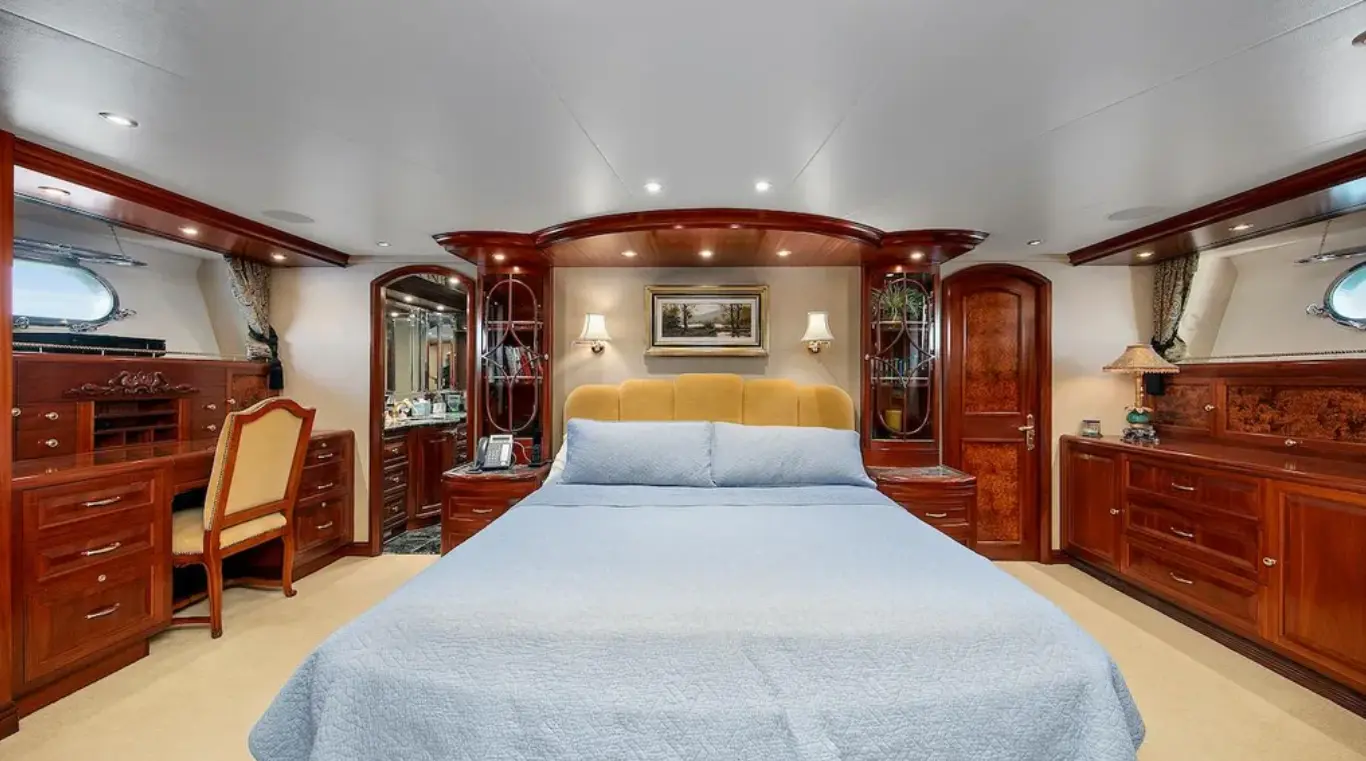 Thumbnail von Crescent 120