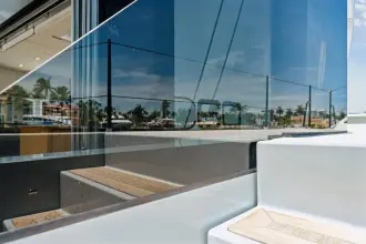 Thumbnail von McConaghy Mc60 Noble House