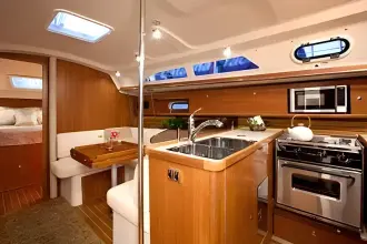 Thumbnail von Catalina 355