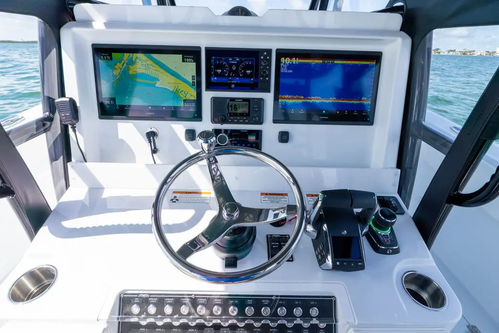 Thumbnail von Invincible 33 Catamaran