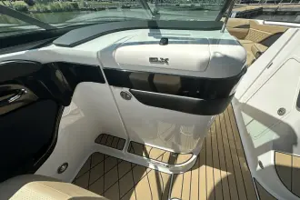 Thumbnail von Sea Ray SLX 280