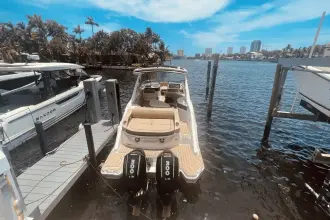 Thumbnail von Sea Ray SLX 310 Outboard