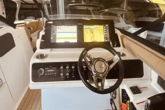 Thumbnail von Sea Ray SLX 310 Outboard