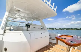 Thumbnail von Intrepid 430 Sport Yacht Lil' Sumpin II