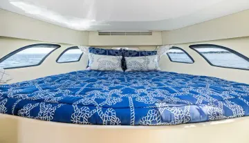 Thumbnail von Intrepid 430 Sport Yacht Lil' Sumpin II