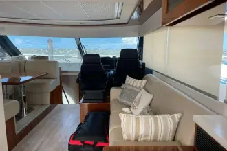 Thumbnail von Riviera 6000 Sport Yacht